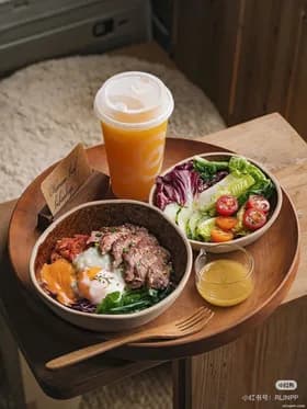 Tôi Và Mẹ, Sống Lại Từ Đổ Nát