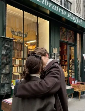 10 NĂM SỐNG TRONG THÙ HẬN