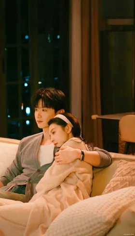 Bạn Trai Giả Mù Để Quyến Rũ Tôi