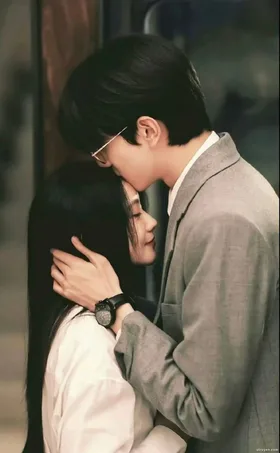 Bí Mật Kết Hôn Bị Lộ