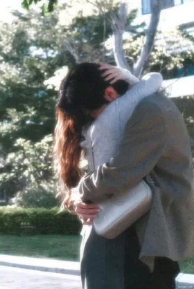 Chồng Bỏ Rơi Tôi Vì Nữ Trợ Lý