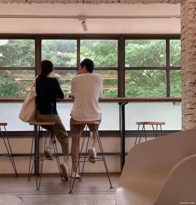 Chồng Ngoại Tình Trong Khách Sạn