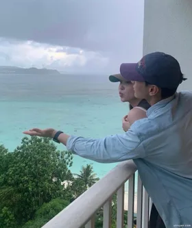 Chồng Phải Lòng Cô Gái Khuyết Tật