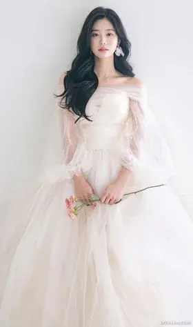 Đám Cưới Ba Người