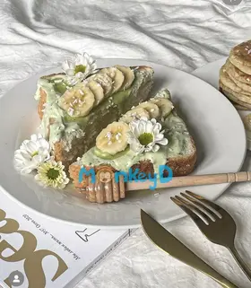 Dưới Đáy Biển