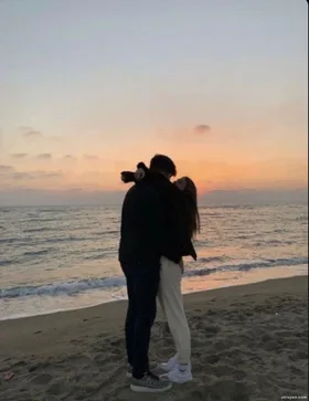 Hai Trái Tim Không Còn Chung Nhịp Đập