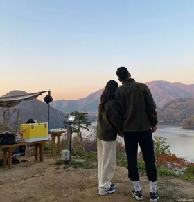 Hối Hận Muộn Màng Từ Anh