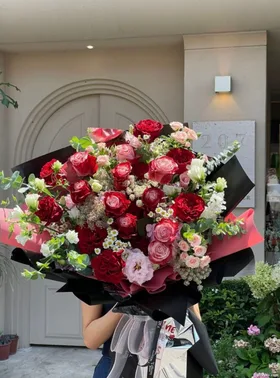 Hợp Đồng Hết, Tình Yêu Còn