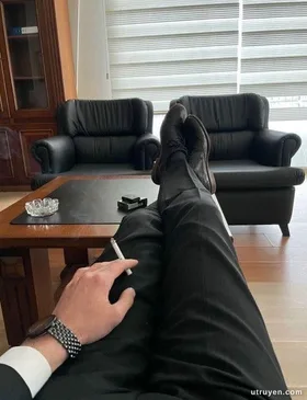 KHI NHÂN VIÊN PHÁT ĐIÊN