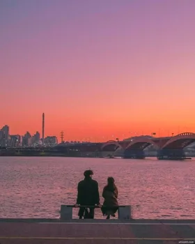 Khi Thành Công Anh Quay Lưng Về Phía Tôi