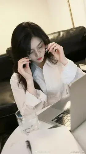 Khi Tôi Đưa Chứng Cứ Lên Màn Hình