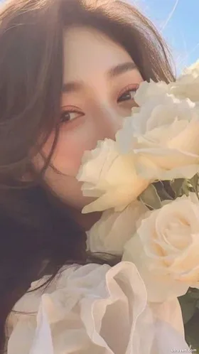 Không Cần Đàn Ông, Vẫn Sống Rực Rỡ