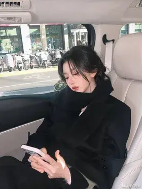 Ly Hôn Ôm Tiền Bỏ Đi