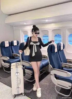 ” Mẹ bỏ đi rồi”