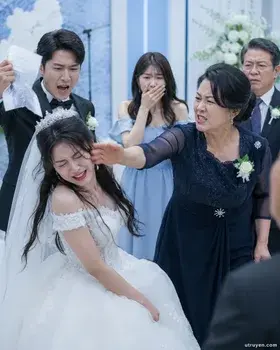 Ngày Đính Hôn, Em Gái Giả Nai Tự Tống Mình Vào Tù