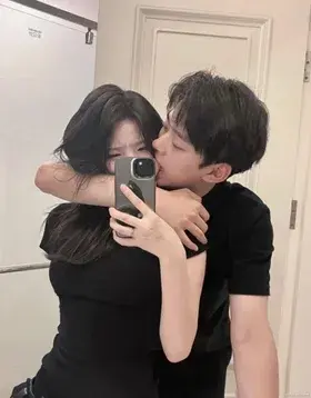Ngày Vỡ Ối, Tôi Gặp Lại Bạn Trai Cũ Trên Bàn Mổ