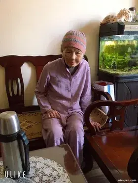 Người Gánh Trời Cho Tôi Đi Học