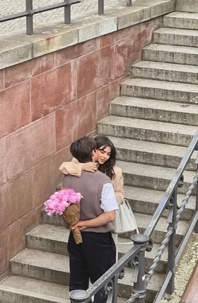 Tình Yêu Bị Ngăn Cách Bởi Núi Non