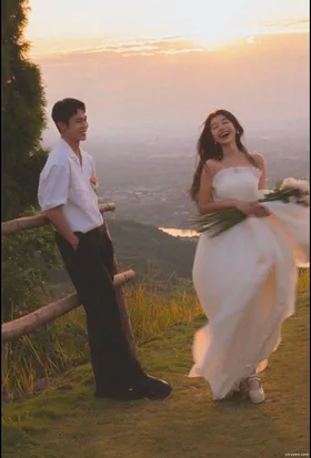 TÌNH YÊU VỚI ANH THỢ MỘC