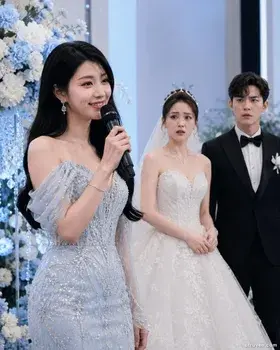 Tôi Không Phải Bà Nội Trợ Vô Dụng