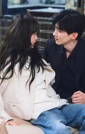 Tôi Và Bạn Thân Cùng Gả Vào Hào Môn